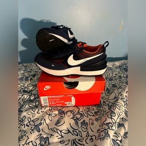 Boys Nike Waffle Sneakers Black and White Orange Inside